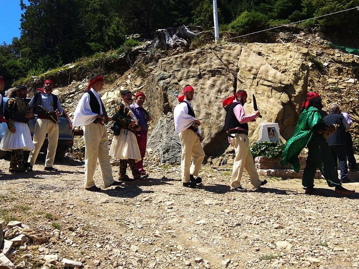 Κατσαντώνεια 8