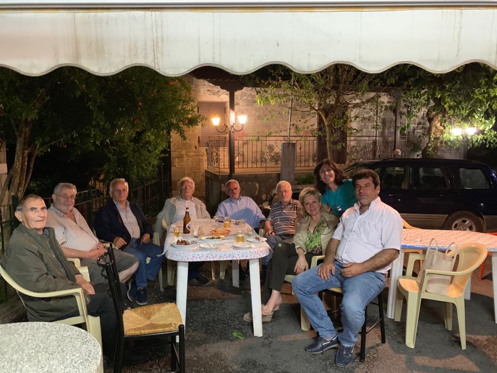 Στα Τοπόλιανα-Θωμαΐς Οικονόμου
