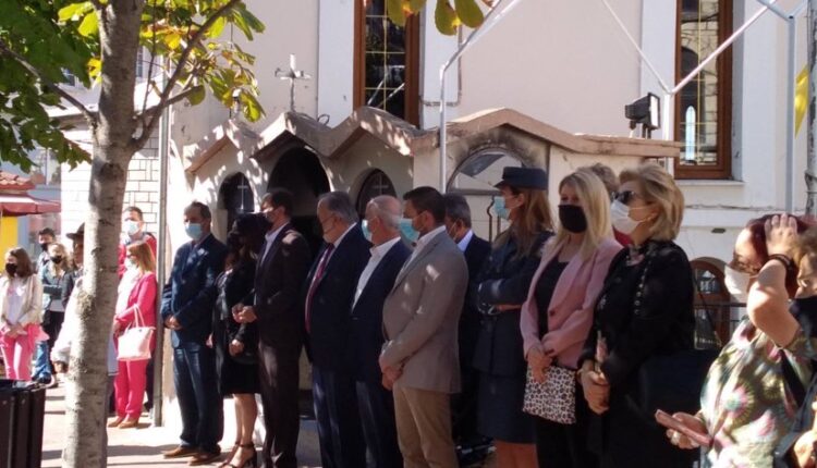 Με κατάνυξη και λαμπρότητα ο εορτασμός του Αγίου Νικολάου στο Καρπενήσι - Θωμαΐς Οικονόμου